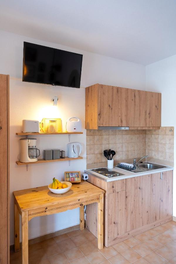 Tselios Apartments & Studios Kiotari Esterno foto