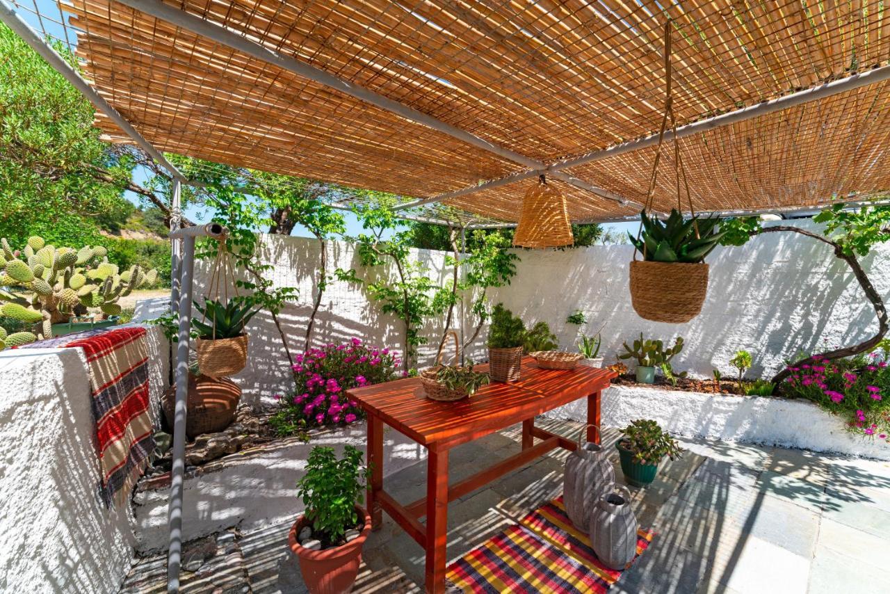 Tselios Apartments & Studios Kiotari Esterno foto